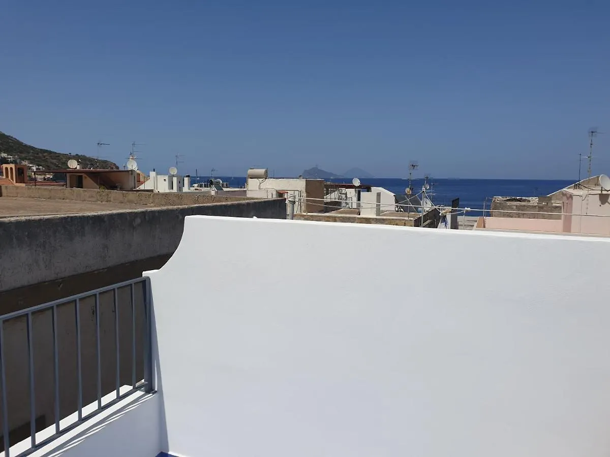 Canneto Blu Lipari  0*, Lipari (Isola Lipari)